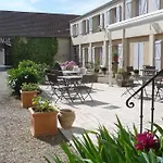 Beaune Hotel 2*