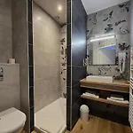 Beaune Hotel 2*