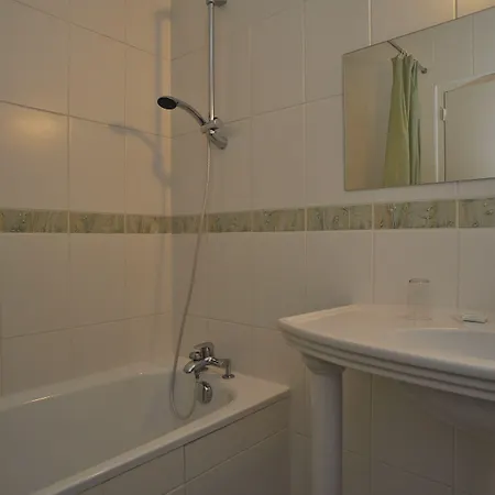 Beaune Hotel بون