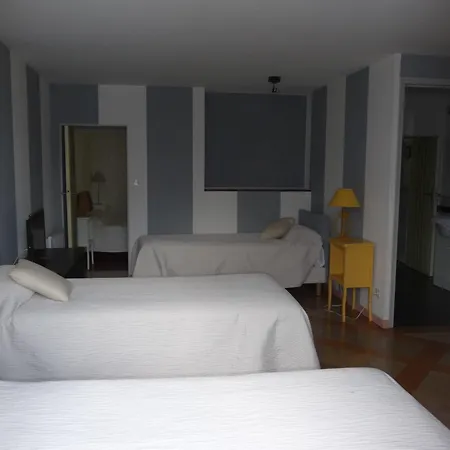 فندق Beaune Hotel 2*