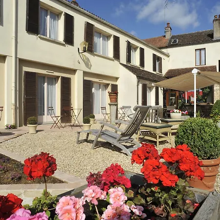 Beaune Hotel Готель 2*