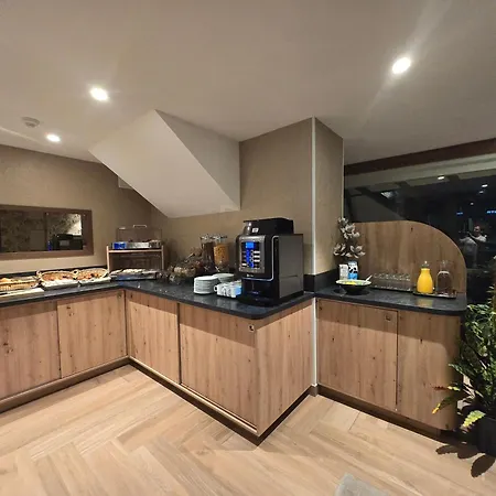 Beaune Hotel 2* Бон