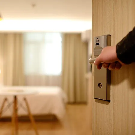 Beaune Hotel 2* Beaune (Cote d'Or)