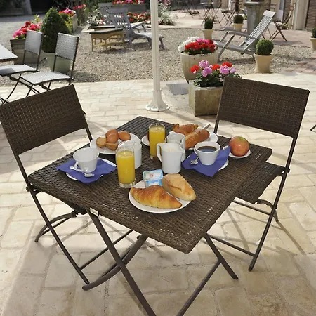 فندق Beaune Hotel بون