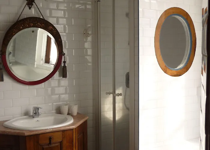 Beaune Hotel Hotell 2*