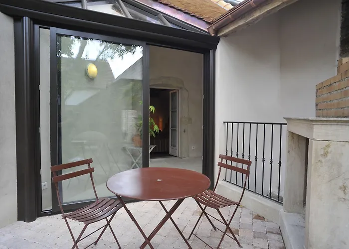 Beaune Hotel 2* Beaune (Cote d'Or)